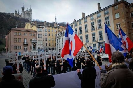 Manif-Lyon-Jeunesses-Nationalistes-14-janvier-2012