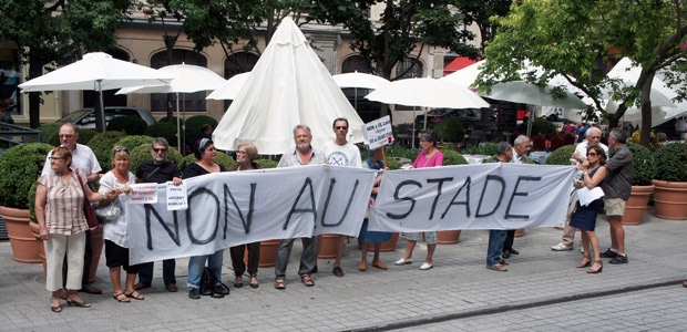 Opposants-Grand-Stade