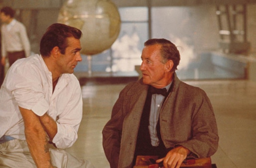 1962. Sean Connery et Ian Fleming sur le tournage de Dr. No, premier Bond de la saga.