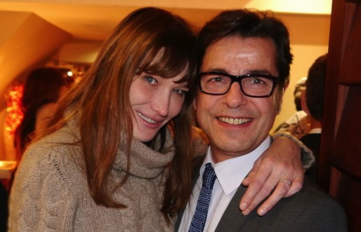 Carla Bruni enlace Emmanuel Hamelin, candidat sur la liste UMP-UDI à Lyon (photo sur le Facebook du candidat).