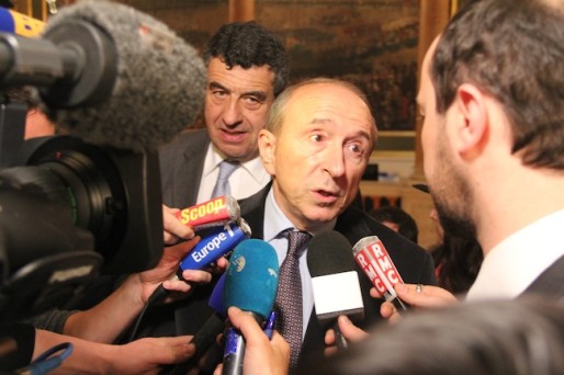 Gérard Collomb à la préfecture, ce dimanche 23 mars.