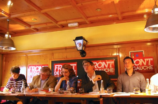 Les candidats Front de gauche pour la région Sud-Est autour de leur tête de liste Marie-Christine Vergiat. A Lyon le 29 avril 2014.
