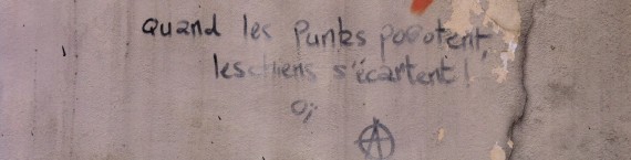 Graff à Oullins : Quand les punks pogotent les ciens s'écartent - Oï".