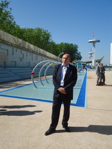 Gérard Collomb en juin 2013 lors de l'inauguration de la piscine du Rhône ©Laura Daniel