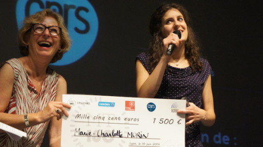 Marie-Charlotte MORIN, candidate de la région Alsace, reçoit le premier prix du jury. ©Matthieu Beigbeder/Rue89Lyon