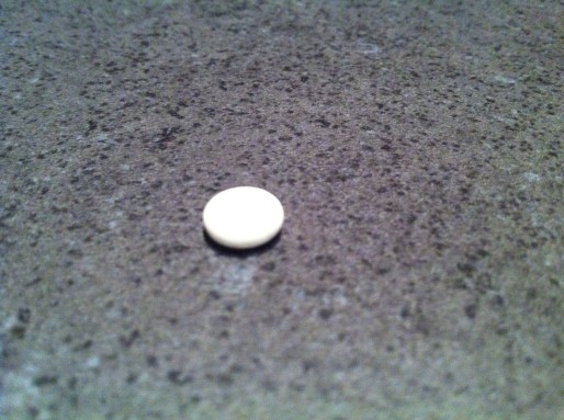 Une pilule.