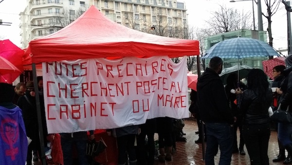 Rassemblement des prostituées de Gerland et de leurs soutiens, place Jean Macé (Lyon 7e). ©LB/Rue89Lyon