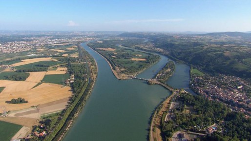 Le Rhône, la renaissance d'un fleuve. © Cocottes Minute Productions