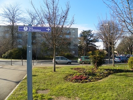 Boulevard Ambroise Croizat (Venissieux). Crédits Axel Poulain/Rue89Lyon