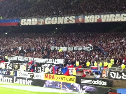 Banderole brandie par des supporters du virage nord de Gerland dimanche 19 avril à l'occasion du match OL-ASSE / DR