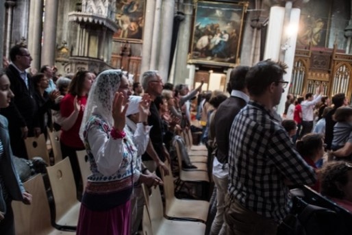 Pendant la messe de Pentecôte. ©Thomas