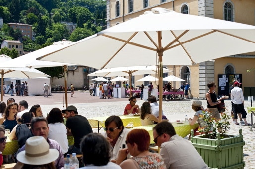 Les Subsistances pendant le Festival Livraison d'été pour "ouvrir le lieu au public". © Romain Etienne / item