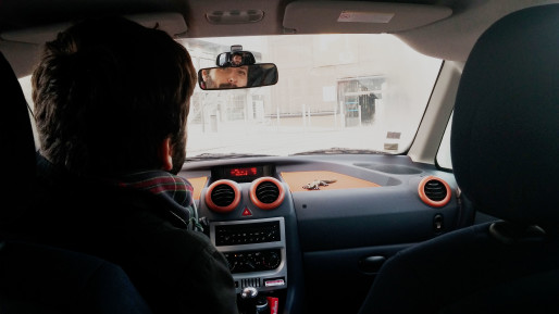 Dans la voiture de Barthélémy salarié sur la zone CargoPort à Lyon-Saint-Exupéry et qui covoiture tous les jours depuis Lyon © Photo BE/Rue89Lyon