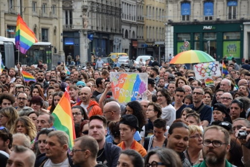 Hommage aux victimes d'Orlando, depuis Lyon. Crédit : SC/Rue89Lyon