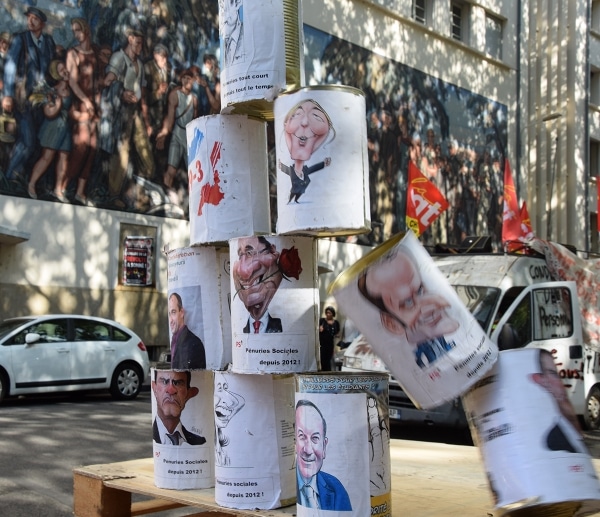 Un chamboule tout politique a été installé place guichard © SS/ Rue89 Lyon