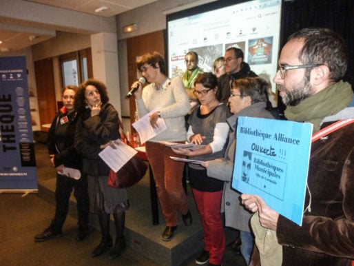 Lecture du texte de l'intersyndical CGT/FO/SUD lors de l'inauguration de la numothèque de Grenoble, ce mercredi 19 octobre 2016. Crédit : VG/Rue89Lyon