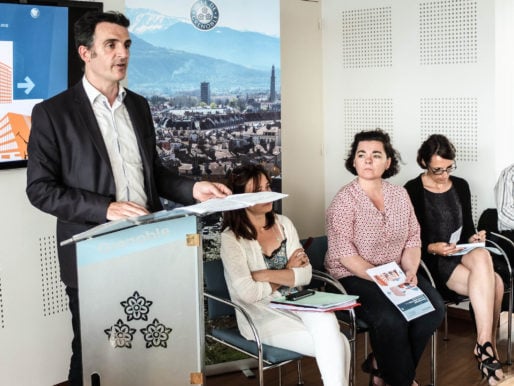 Eric Piolle et son adjointe aux Cultures, Corinne Bernard (à droite) lors de l'annonce du "plan de sauvegarde", le 9 juin 2016. Crédit : VG/Rue89Lyon