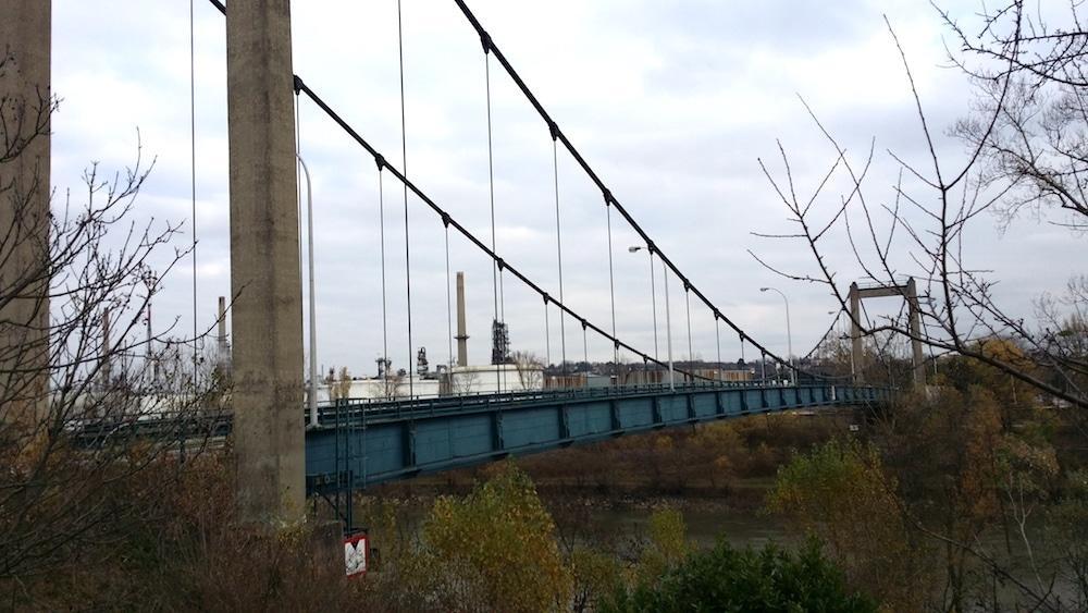 A un saut de puce de la raffinerie de Feyzin