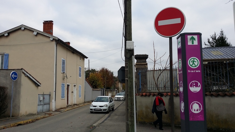 Quartier des Razes, des panneaux de signalisation pas comme les autres. ©LB/Rue89Lyon