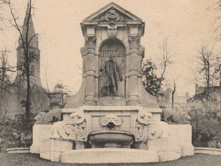 La Statue d'Auguste Burdeau vers 1910 - Archives municipales de Lyon