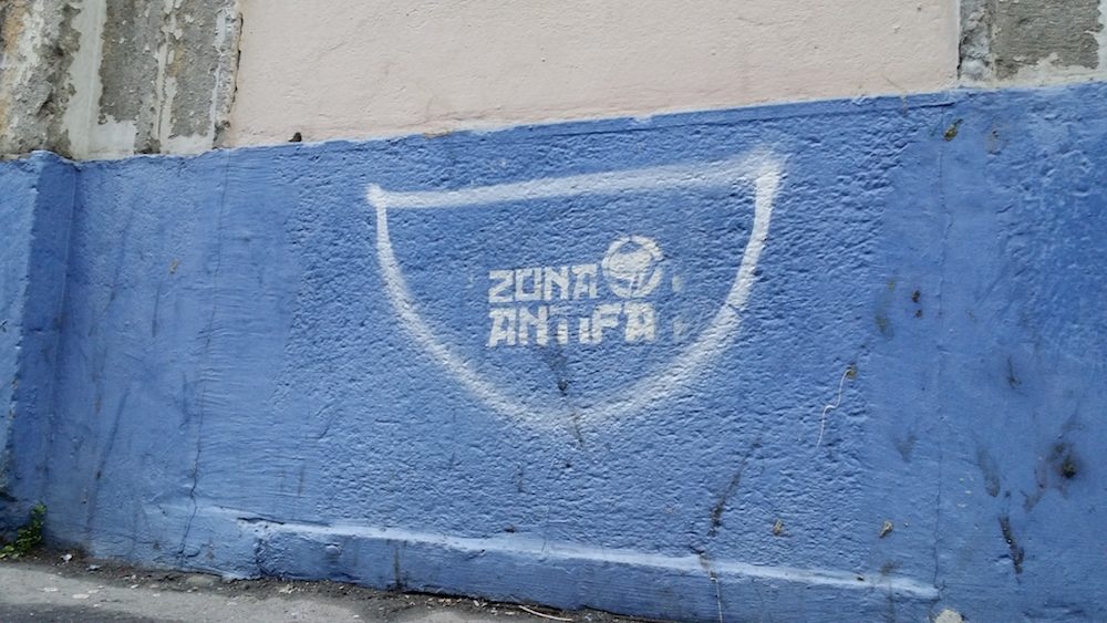 "Zona antifa" sur un mur du quartier de la Guillotière (Lyon 7ème). 