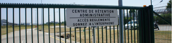 L'entrée du centre de rétention administrative (CRA) de Lyon Saint-Exupéry. ©LB/Rue89Lyon