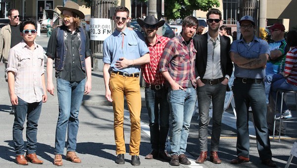 Mais pourquoi les gays deviennent-ils des hipsters ?