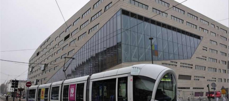 Mobilisation à Lyon contre les coupes de subventions culturelles de la Région