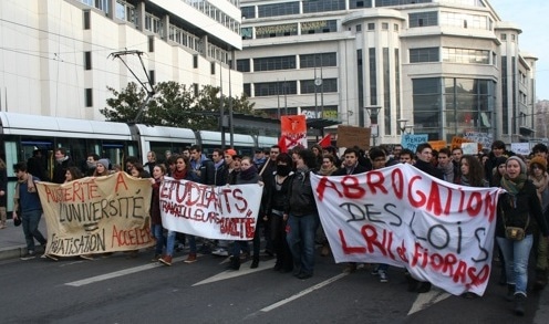 Manif-étudiantsLyon2-dec13-3