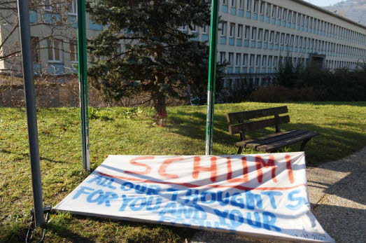 [Photo] Schumacher : fin de l’agitation médiatique devant le CHU de Grenoble
