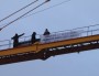 [Vidéo] Les opposants au Grand Stade s’enchaînent aux grilles du chantier