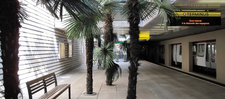 Station de métro « La Soie »