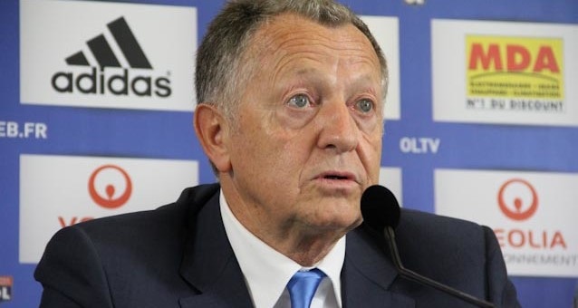 Jean-Michel Aulas et son compte Twitter se font tirer les oreilles