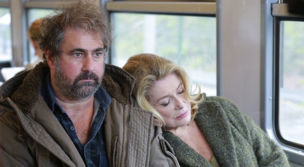 Dans la cour : Catherine Deneuve et l’intranquillité