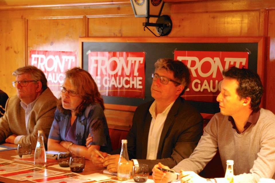 Les candidats Front de gauche pour la région Sud-Est autour de leur tête de liste Marie-Christine Vergiat. A Lyon le 29 avril 2014. DR