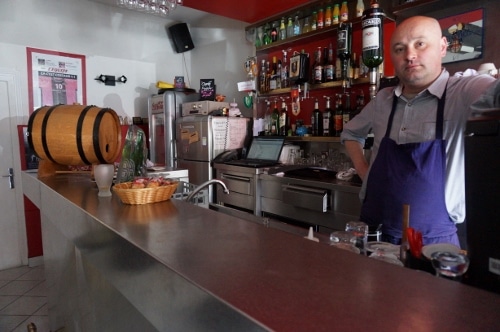 Cafés suspendus : les lieux d’une nouvelle forme de solidarité à Lyon