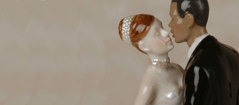 Mariages mixtes : ces mairies zélées qui signalent les sans-papiers