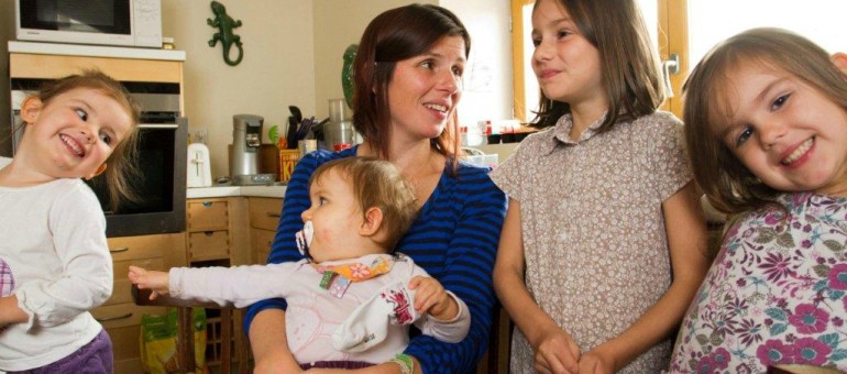 Mon maire ne veut pas de ma fille de 2 ans à l’école : je dois démissionner