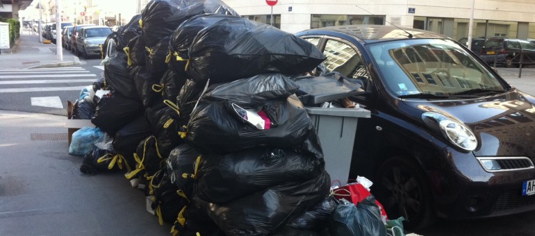 Enquête ouverte : opération de crowdfunding pour fouiller les poubelles