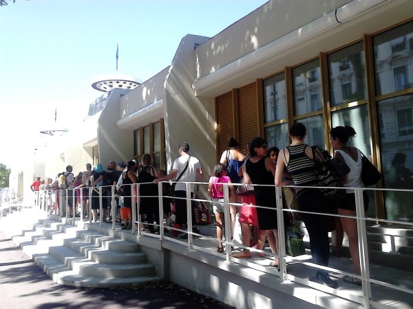 Pas de grosse foule ce matin pour la réouverture de la piscine du Rhône.