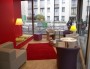 Une des caractéristiques des bibliothèques tiers-lieu est son intérieur très cosy et confortable. Capture d'écran equipement.paris.fr