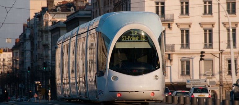 Conducteur de tram et de métro : le nouveau job étudiant