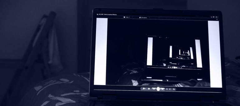 Paroles d’insomniaques : « Il ne fait jamais nuit sur Internet »
