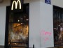 La vitrine du McDonald's de la Guillotière. ©LB/Rue89Lyon