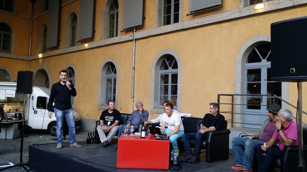 Un débat et des verres au salon des vins Rue89Lyon, première édition.