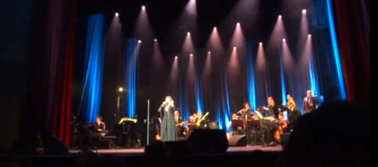 [VIDEO] Le public de Mireille Mathieu est-il cool ?