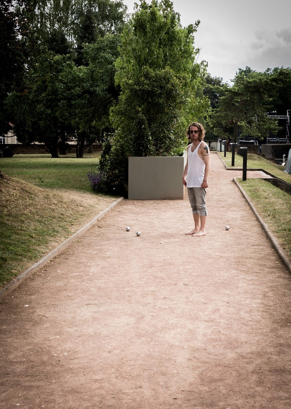 Julien Doré lors de son passage à Lyon, aux Nuits de Fourvière (2014). Crédit. MDraï.