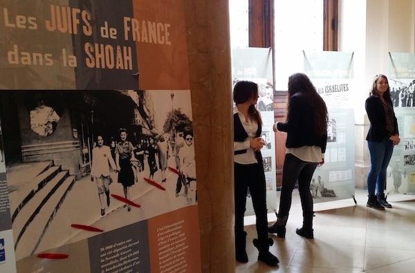 L'exposition sur la Shoah présentée en préfecture par des élèves du lycée de Givors. ©LB/Rue89Lyon