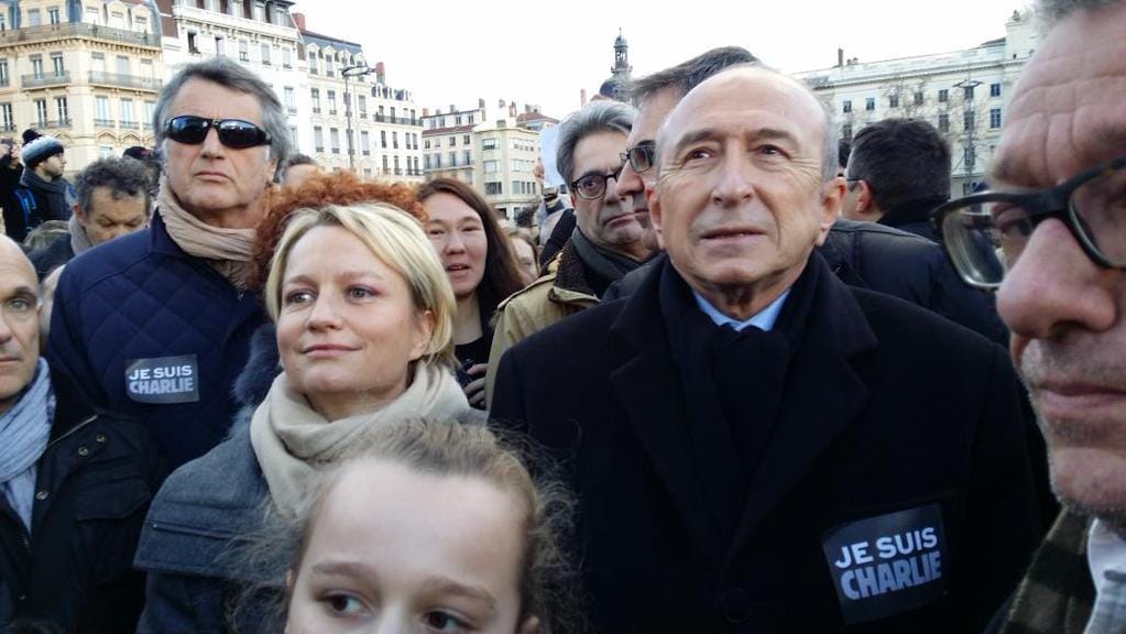 Gérard et Caroline Collomb place Bellecour, le 11 janvier 2015. Crédit : Rue89Lyon.