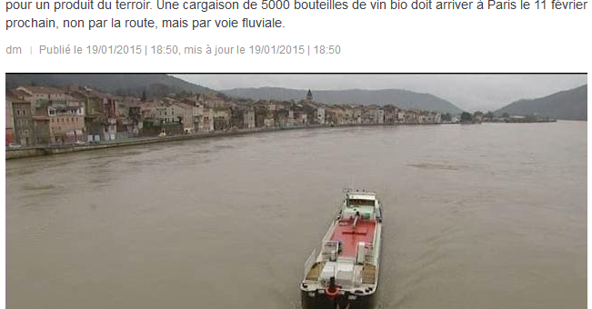 Une péniche pour transporter du vin bio ardéchois vers Paris